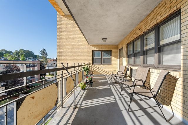 340 Main St 502, Melrose, MA 02176