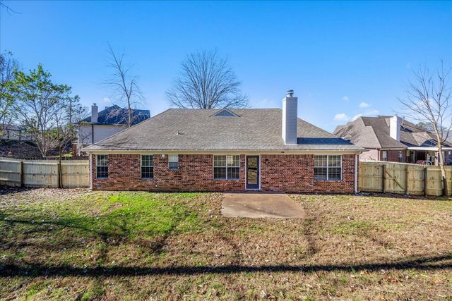 1282 RIVER BANK DR, Collierville, TN 38017