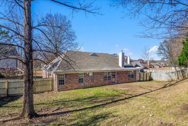 1282 RIVER BANK DR, Collierville, TN 38017