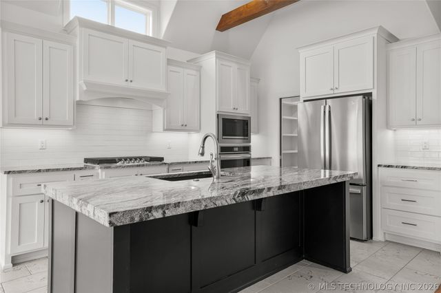 13624 S 21st Place, Bixby, OK 74008