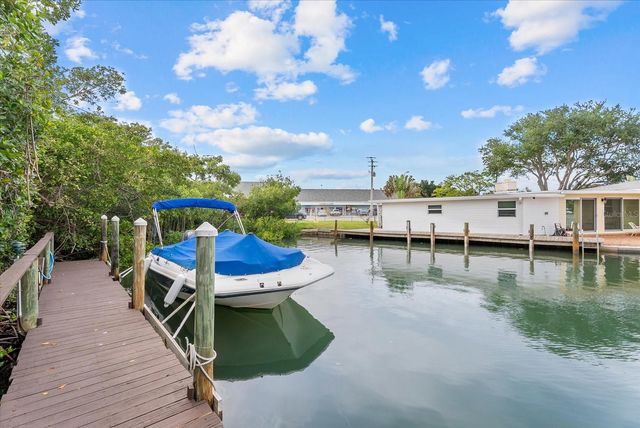 101 LOUELLA LANE 10, Nokomis, FL 34275