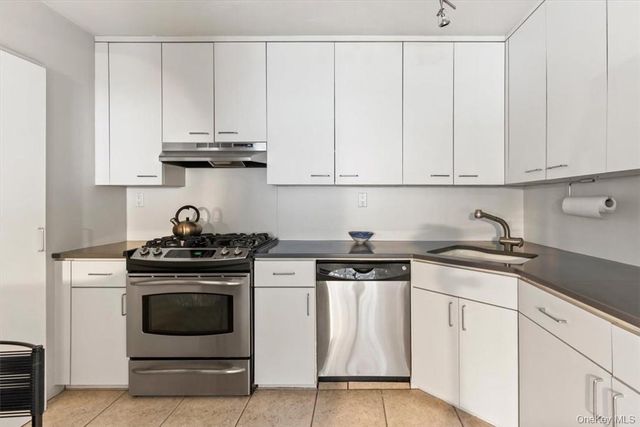2 Fountain Lane 3W, Scarsdale, NY 10583
