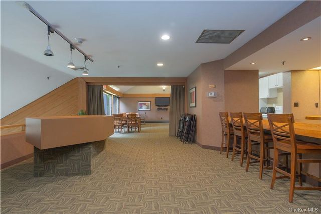 2 Fountain Lane 3W, Scarsdale, NY 10583