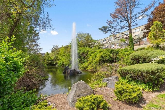 2 Fountain Lane 3W, Scarsdale, NY 10583