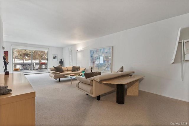 2 Fountain Lane 3W, Scarsdale, NY 10583