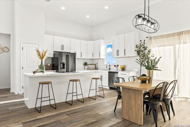 971 County Road 5715, Natalia, TX 78059