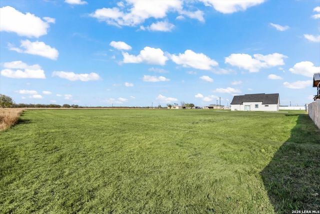 971 County Road 5715, Natalia, TX 78059