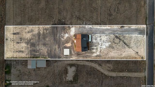 971 County Road 5715, Natalia, TX 78059