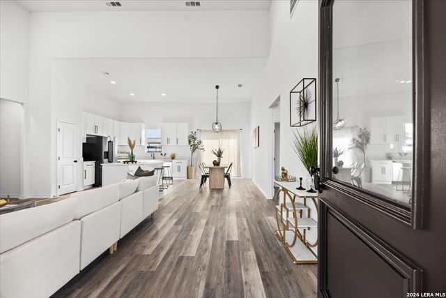 971 County Road 5715, Natalia, TX 78059