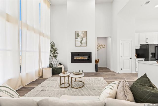 971 County Road 5715, Natalia, TX 78059