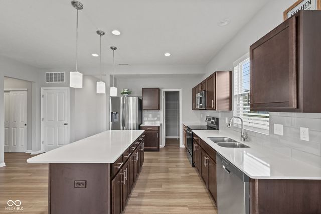 6018 Aspen Meadow Drive, Indianapolis, IN 46237