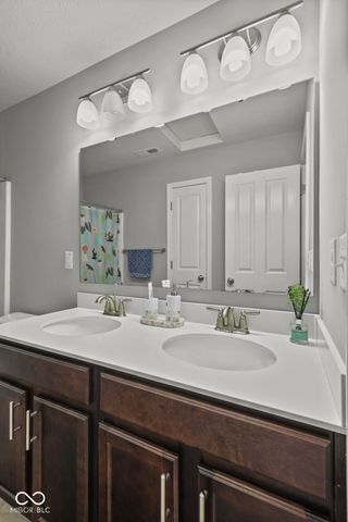 6018 Aspen Meadow Drive, Indianapolis, IN 46237