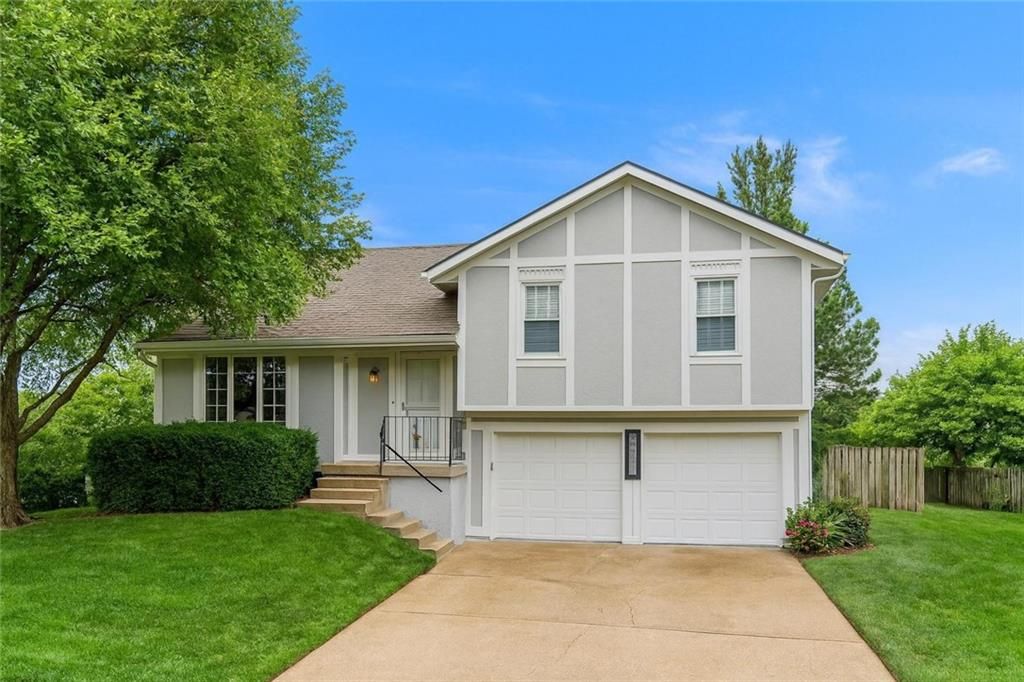 14813 W 150TH Pl Place, Olathe, KS 66062