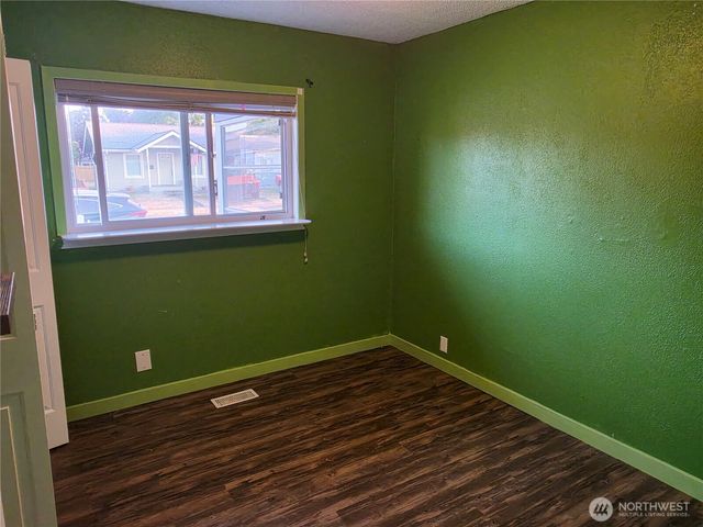 225 14th Street SE, Auburn, WA 98002