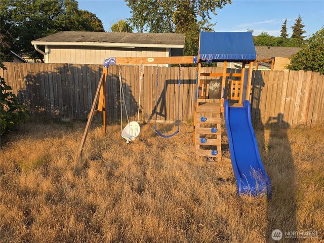 225 14th Street SE, Auburn, WA 98002