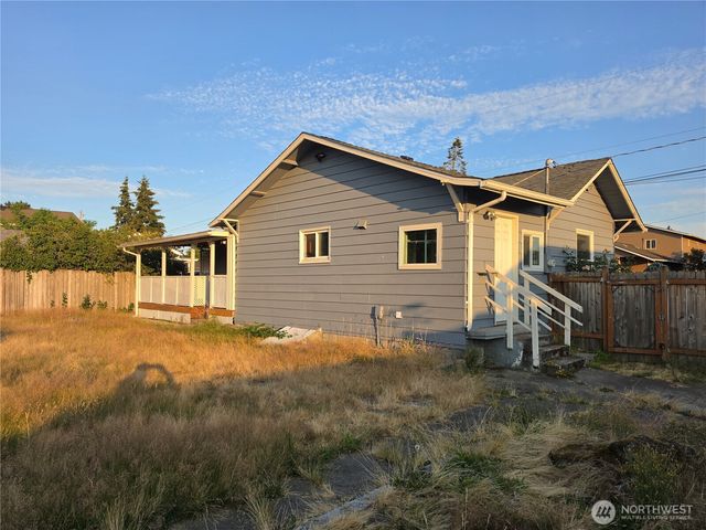 225 14th Street SE, Auburn, WA 98002