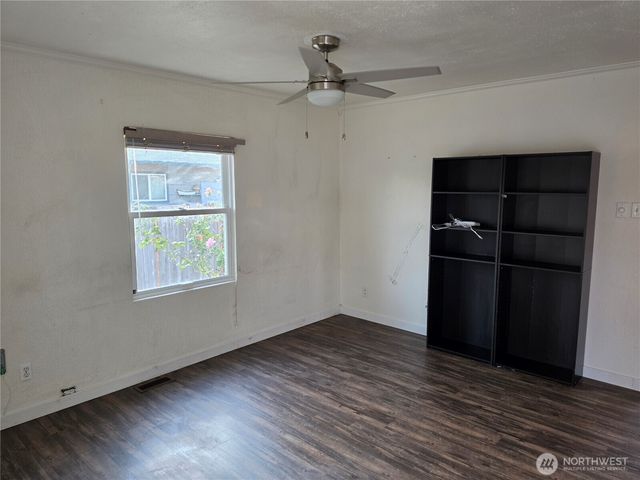 225 14th Street SE, Auburn, WA 98002