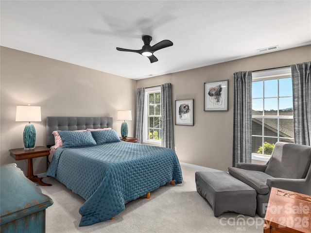 16 Stonebridge Drive, Asheville, NC 28805