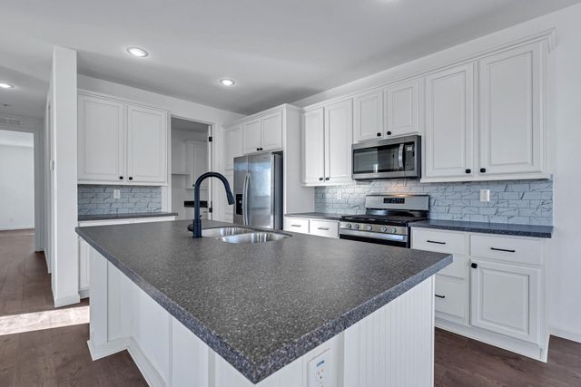 808 Butternut Trail, Redding, CA 96003