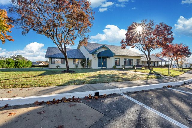 808 Butternut Trail, Redding, CA 96003