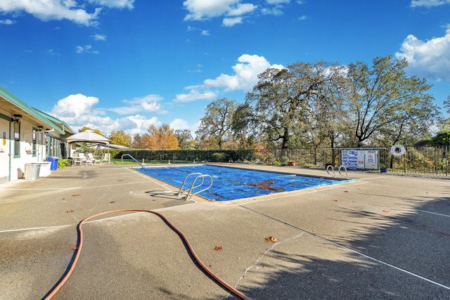 808 Butternut Trail, Redding, CA 96003