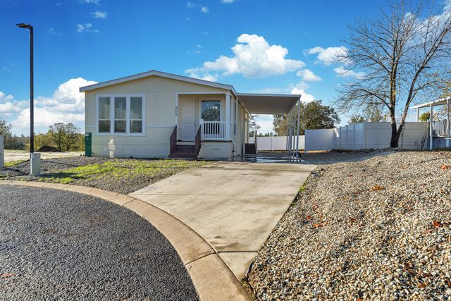 808 Butternut Trail, Redding, CA 96003