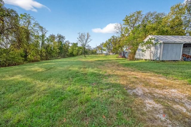 2590 W Broadway Street, Bolivar, MO 65613