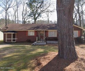 311 W Santa Clair Street, Jackson, MS 39212