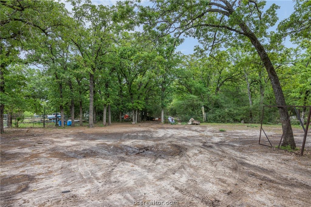 604 Hilton Road, Bryan, TX 77807 — photo 5