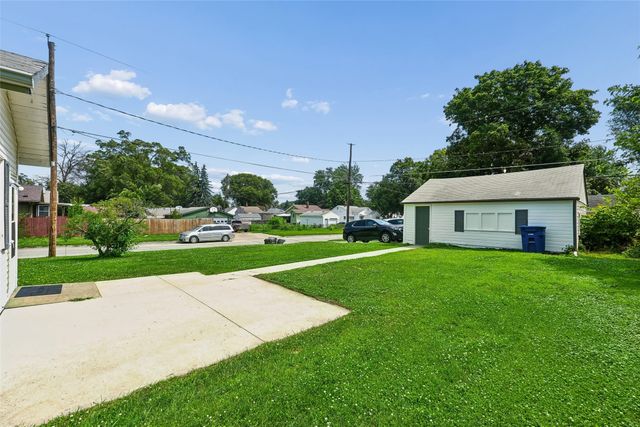 4047 2nd Avenue, Des Moines, IA 50313