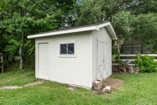 12010 Live Oak Drive, Magnolia, TX 77354