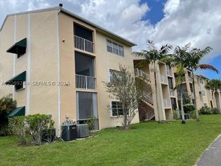 15325 SW 106th Ter 618, Miami, FL 33196