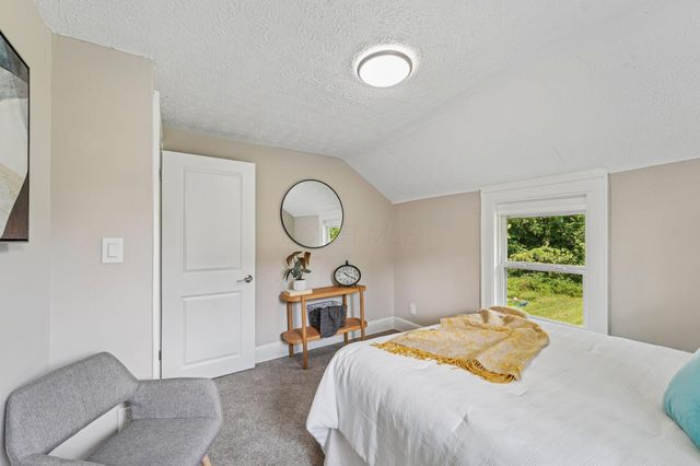 3059 E 8th Avenue, Columbus, OH 43219