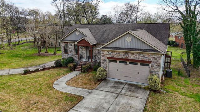 2322 Gale Lane, Chattanooga, TN 37421
