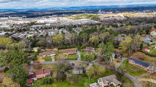 2322 Gale Lane, Chattanooga, TN 37421