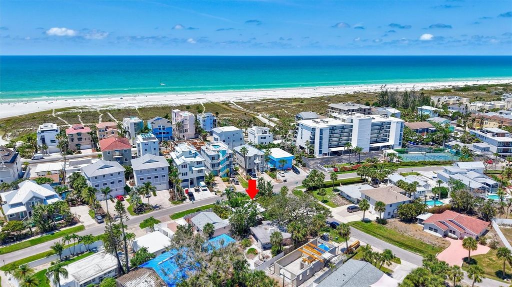 Image 47 of property listing at 643 CALLE DEL OTONO, Sarasota, FL 34242