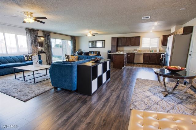 5278 Hilltop Street, Las Vegas, NV 89120