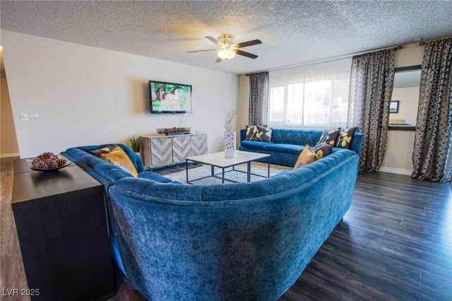 5278 Hilltop Street, Las Vegas, NV 89120