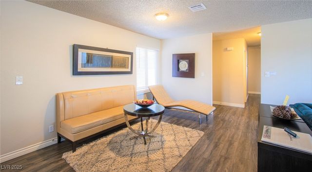 5278 Hilltop Street, Las Vegas, NV 89120