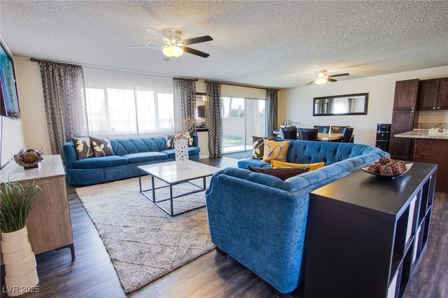 5278 Hilltop Street, Las Vegas, NV 89120