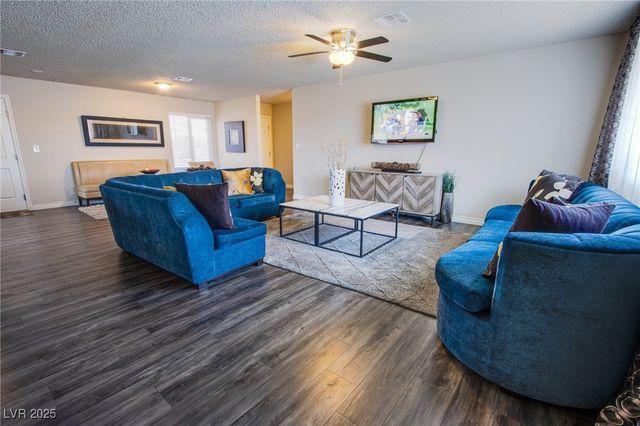 5278 Hilltop Street, Las Vegas, NV 89120