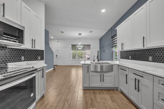 15078 WILLOW ARBOR CIRCLE, Orlando, FL 32824