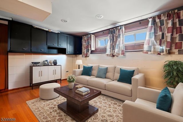 15 Edgar Rd, West Orange Twp., NJ 07052