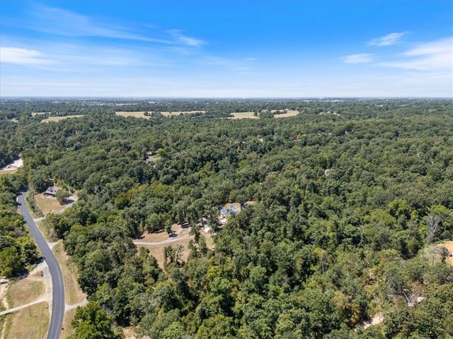 4003 Monte NE Road, Rogers, AR 72758