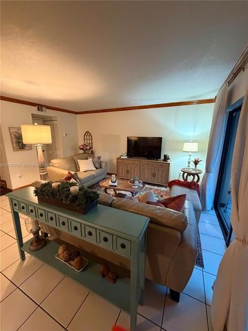 10445 SW 154th Ct 1, Miami, FL 33196