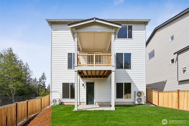 2073 NE Norseman Way, Poulsbo, WA 98370