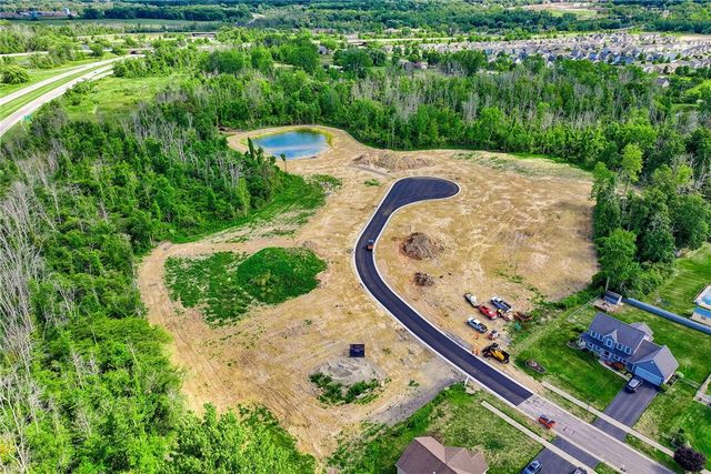 230 Bronze Leaf Trail, Greece, NY 14612