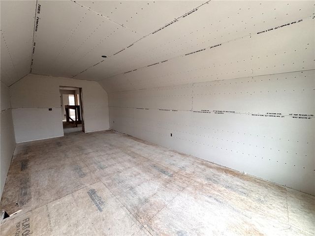 230 Bronze Leaf Trail, Greece, NY 14612