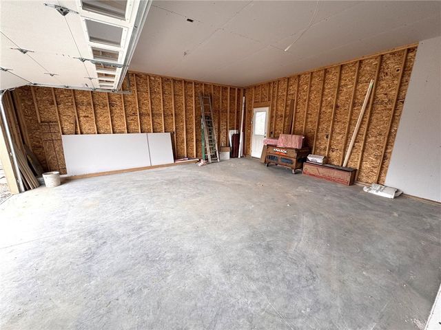230 Bronze Leaf Trail, Greece, NY 14612