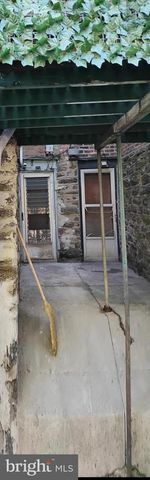 5712 N 7TH ST, Philadelphia, PA 19120